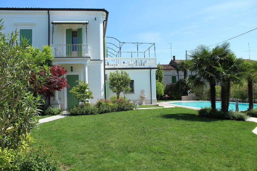 Maison Fortune Castelnuovo del Garda Bilik gambar
